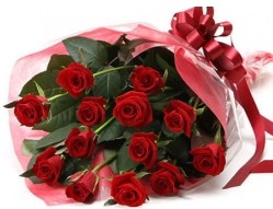  Bursa osmangazi online çiçekçi , çiçek siparişi  10 adet kipkirmizi güllerden buket tanzimi