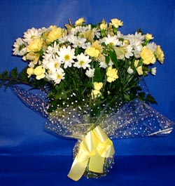  çiçekçi Bursa nilüfer hediye çiçek yolla  sade mevsim demeti buketi sade ve özel