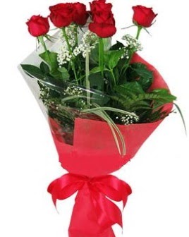 5 adet kırmızı gülden buket  çiçek siparişi Bursa nilüfer anneler günü çiçek yolla 