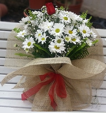 Papatya 1 adet kırmızı gül buketi  çiçek yolla Bursa orhaneli çiçekçiler 