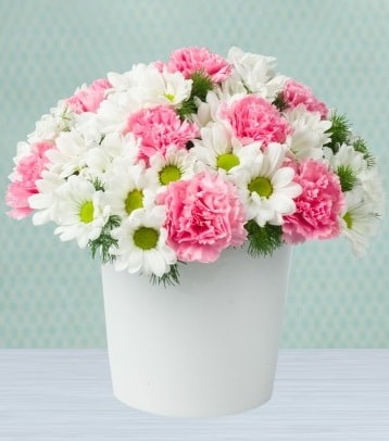 Seramik vazoda papatya ve kır çiçekleri  Bursa çiçek gönder nilüfer çiçek siparişi vermek 